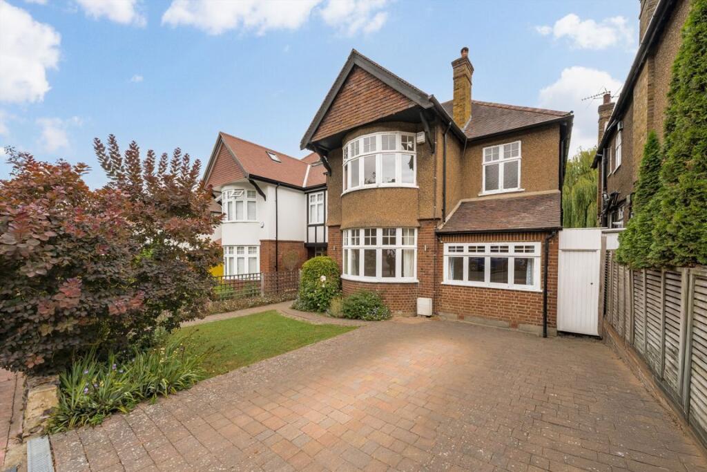 5 bed Detached for rent in Hornsey. From Dexters - Muswell Hill