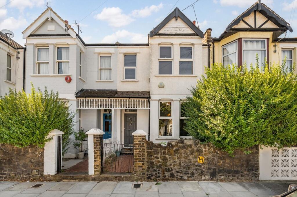 5 bed Mid Terraced House for rent in London. From Dexters - Muswell Hill