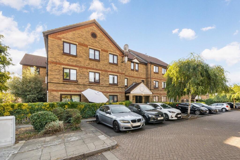 1 bed 1st Floor Flat for rent in London. From Dexters - Muswell Hill
