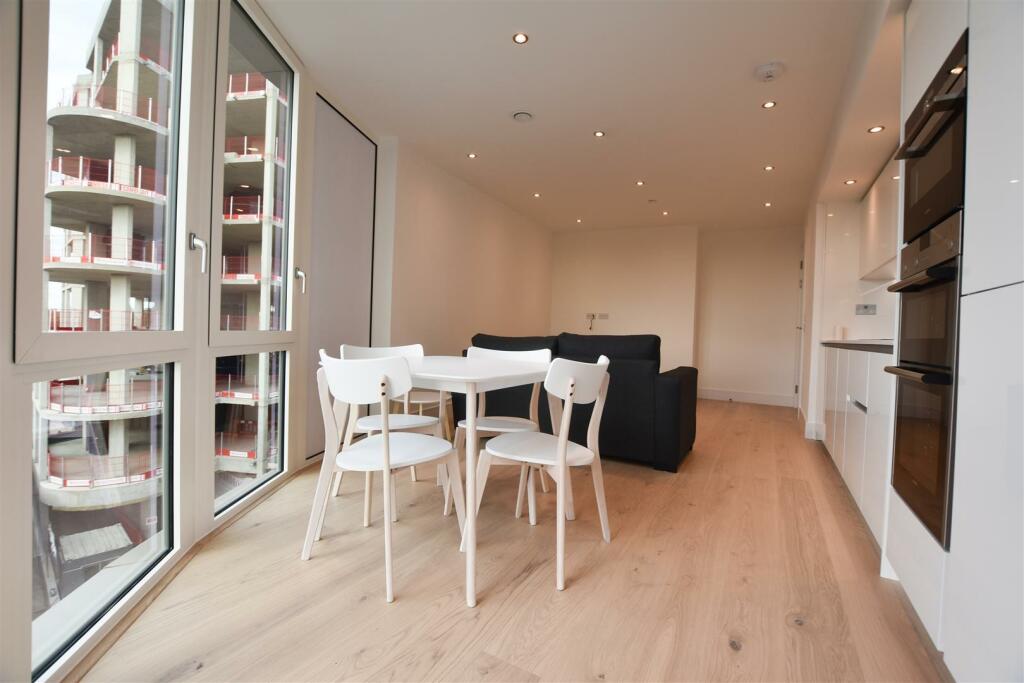 2 bed Apartment for rent in West Drayton. From Cameron Group