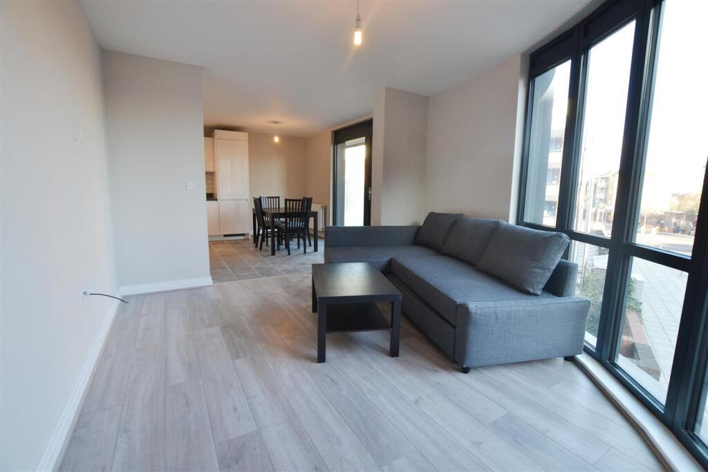 2 bed Apartment for rent in West Drayton. From Cameron Group