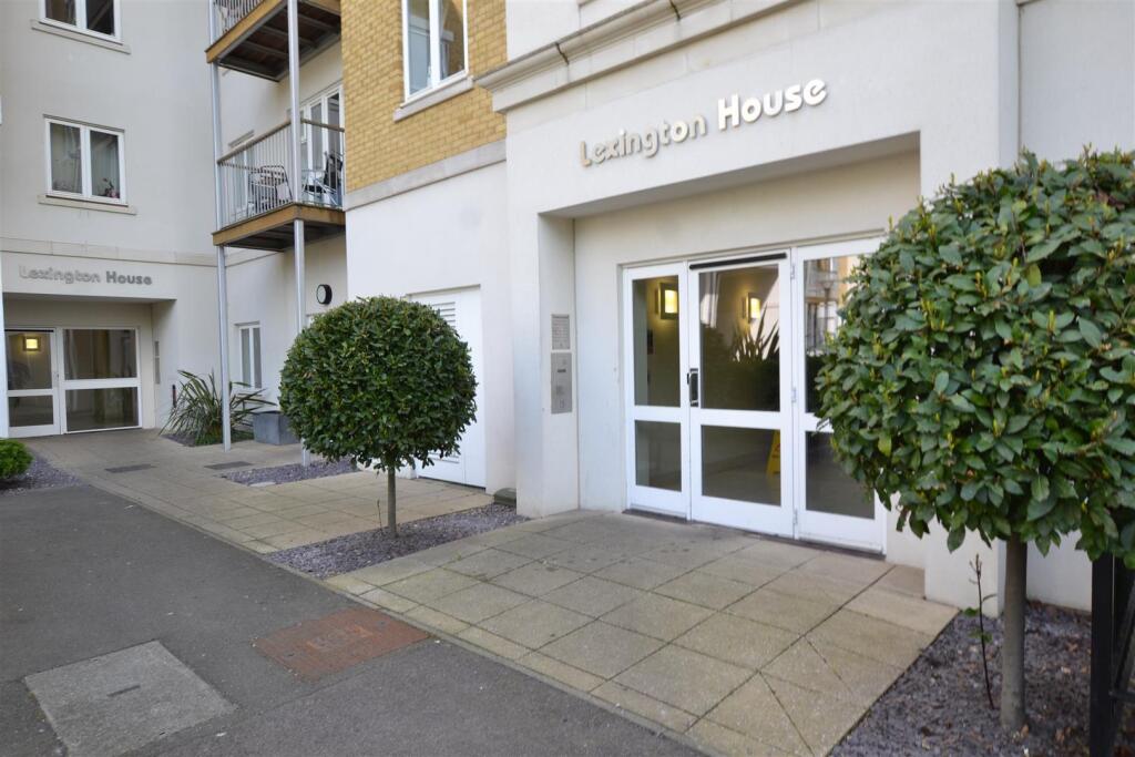 3 bed Apartment for rent in West Drayton. From Cameron Group