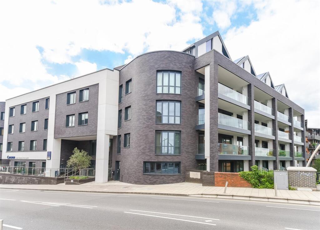 1 bed Apartment for rent in Yiewsley. From Cameron Group