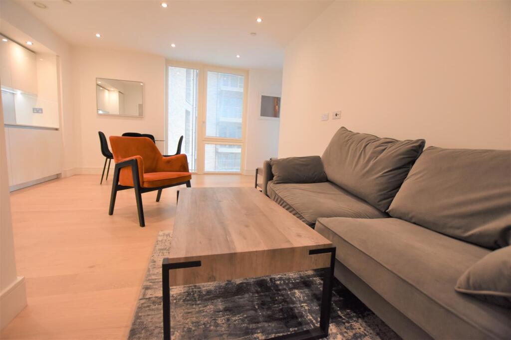 1 bed Apartment for rent in Yiewsley. From Cameron Group
