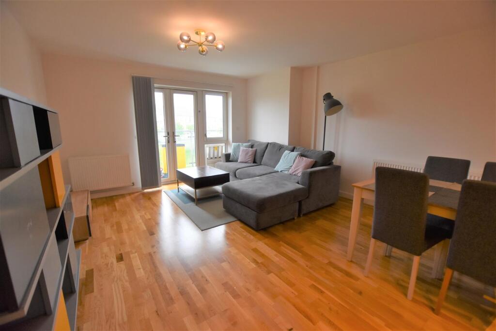2 bed Apartment for rent in West Drayton. From Cameron Group