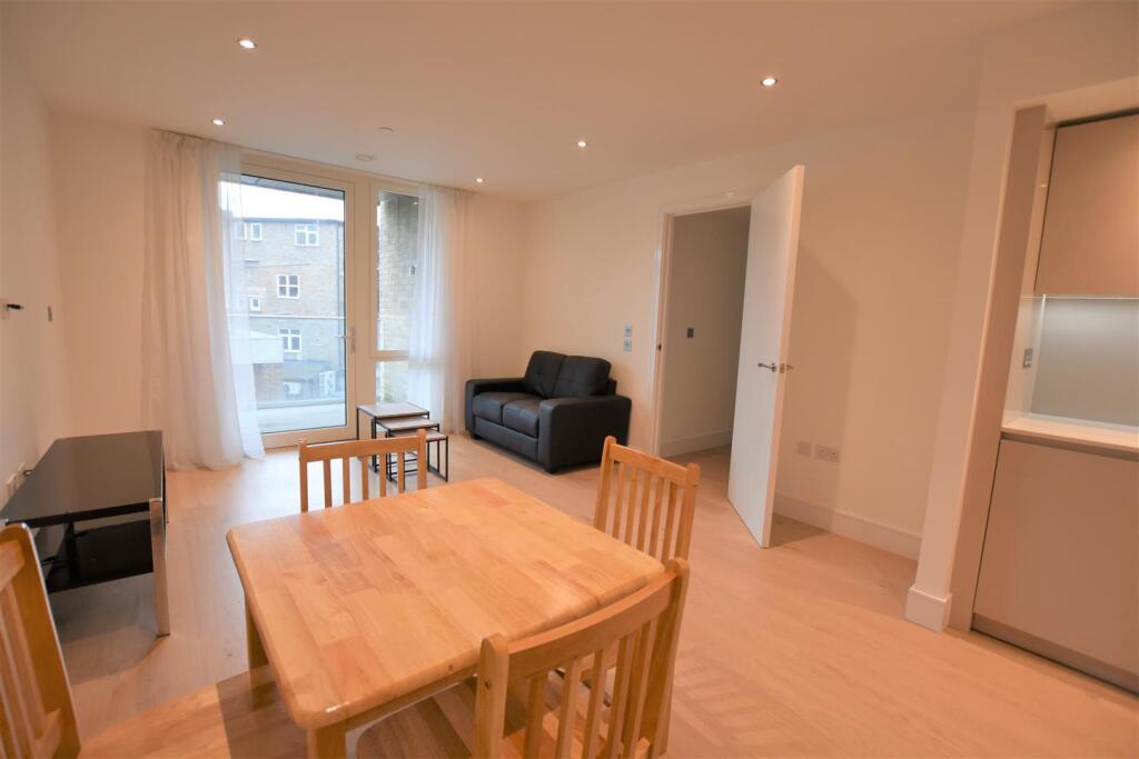 1 bed Apartment for rent in West Drayton. From Cameron Group 1 bed Apartment for rent in West Drayton. From Cameron Group
