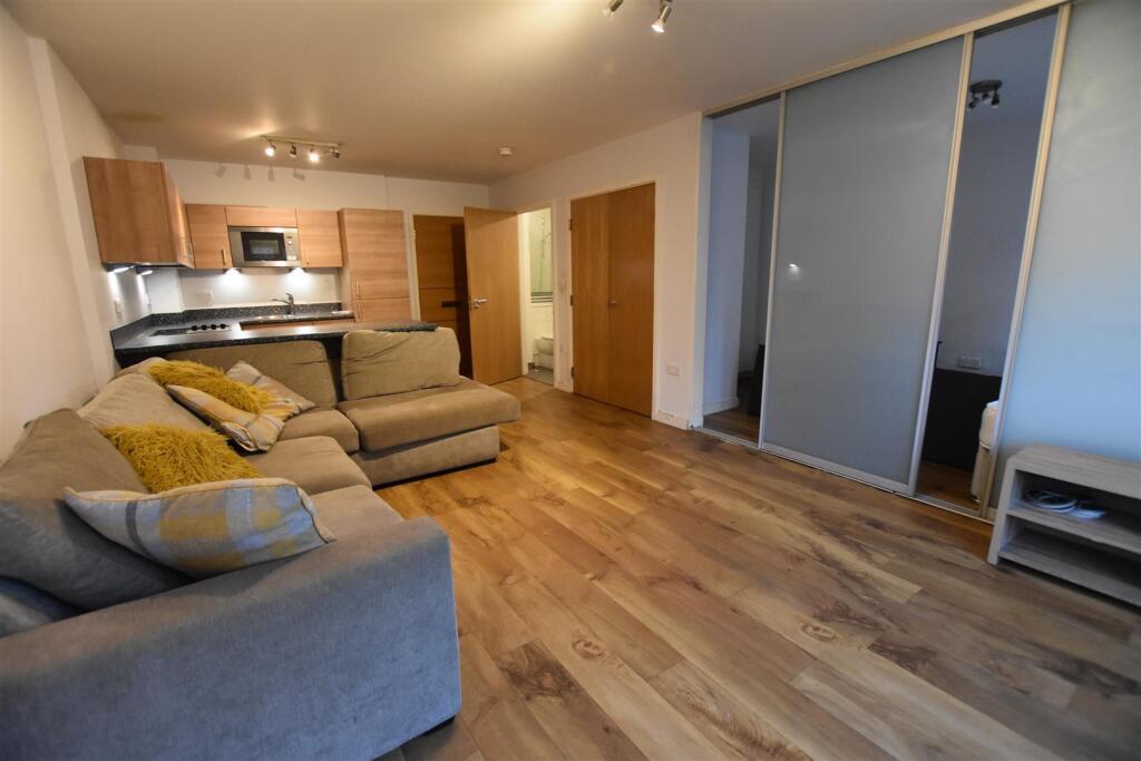 1 bed Apartment for rent in West Drayton. From Cameron Group 1 bed Apartment for rent in West Drayton. From Cameron Group