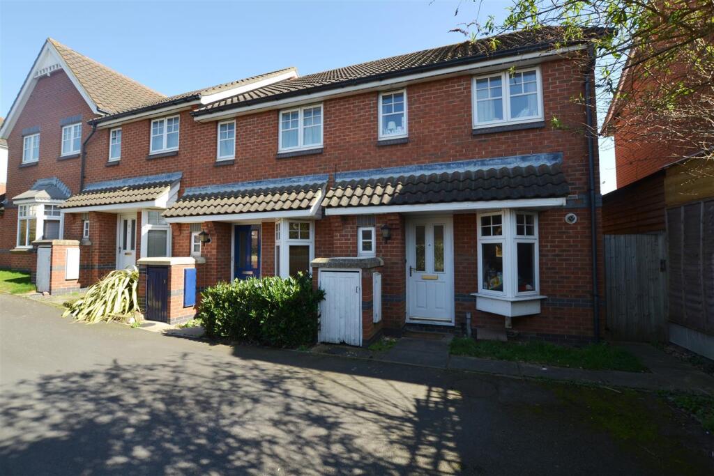 2 bed Detached for rent in West Drayton. From Cameron Group