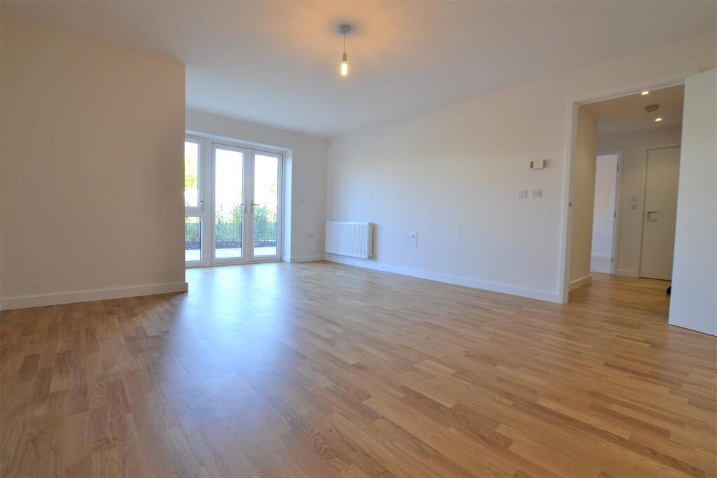 2 bed Apartment for rent in West Drayton. From Cameron Group 2 bed Apartment for rent in West Drayton. From Cameron Group