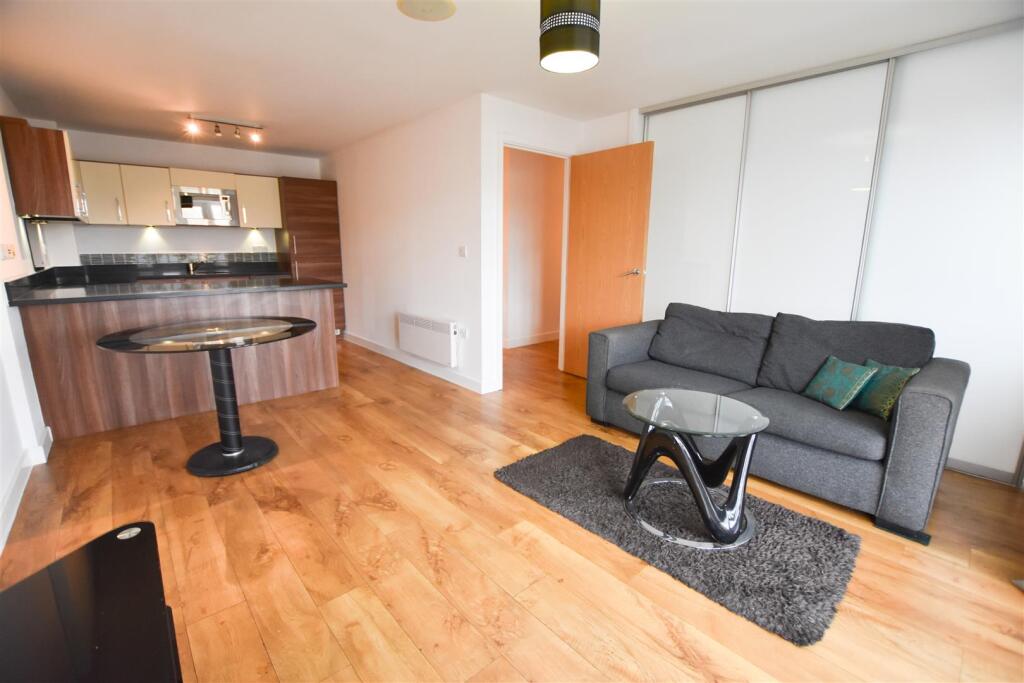 2 bed Apartment for rent in West Drayton. From Cameron Group 2 bed Apartment for rent in West Drayton. From Cameron Group