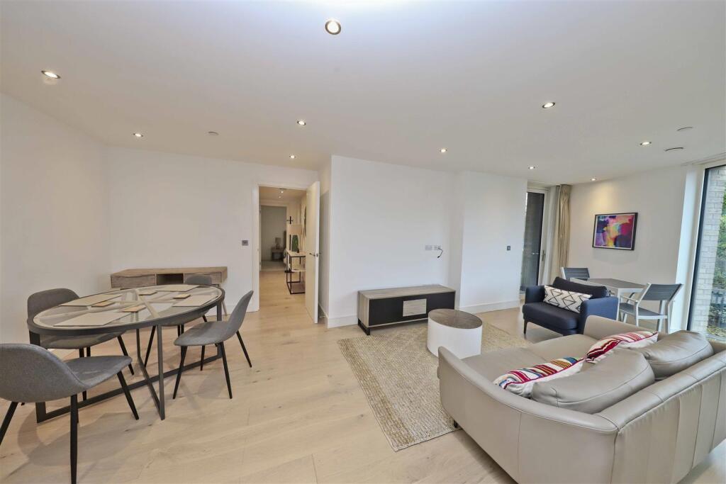 2 bed Apartment for rent in West Drayton. From Cameron Group