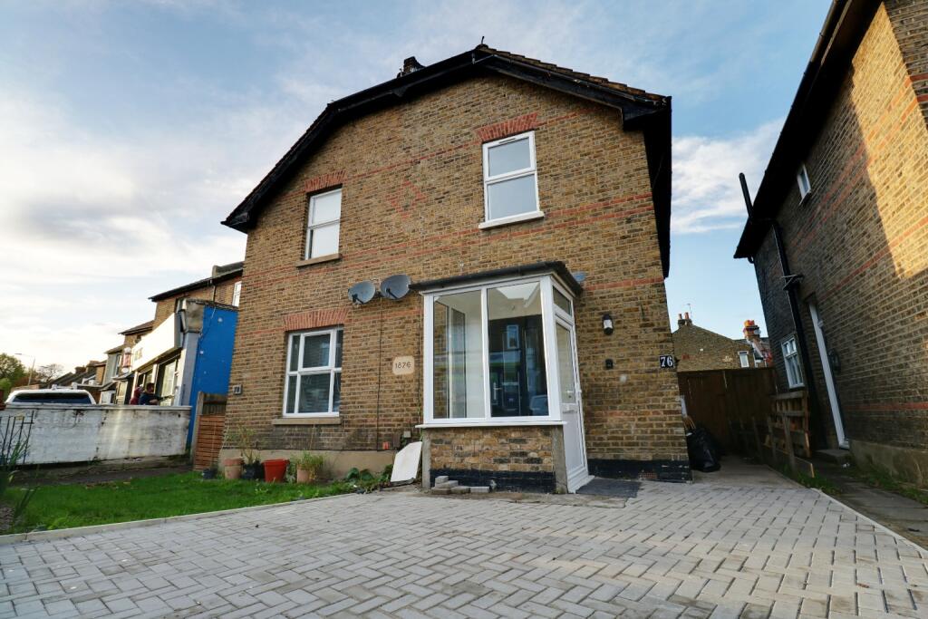 2 bed Semi-Detached House for rent in Keston Mark. From Capital Estate Agents - Bromley