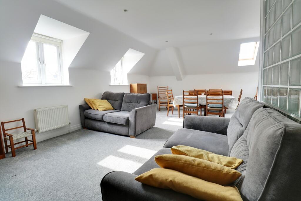 2 bed Apartment for rent in Beckenham. From Capital Estate Agents - Bromley