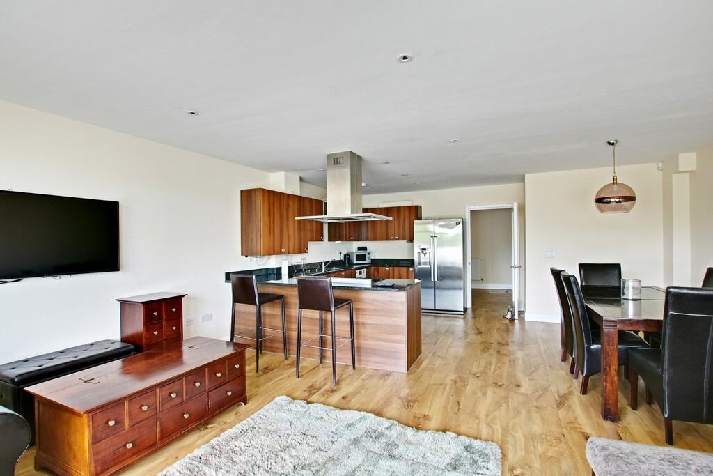 2 bed Penthouse for rent in Chislehurst. From Capital Estate Agents - Bromley