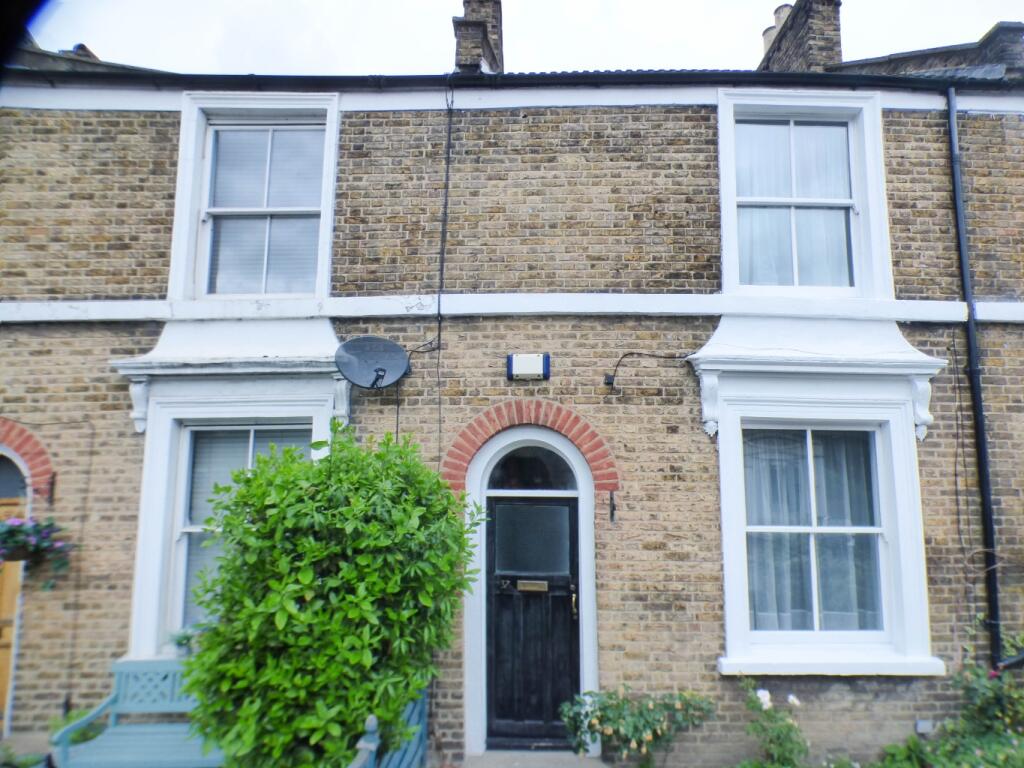 2 bed Mid Terraced House for rent in Lewisham. From Capital Estate Agents - Bromley