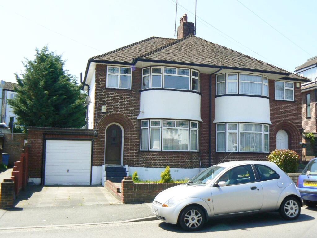 3 bed Semi Detached for rent in Green Street Green. From Capital Estate Agents - Bromley 3 bed Semi Detached for rent in Green Street Green. From Capital Estate Agents - Bromley