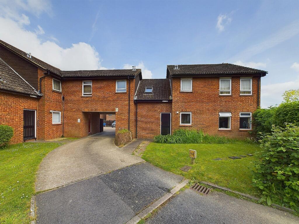 1 bed Flat for rent in Snodland. From Capital Estate Agents - Sidcup