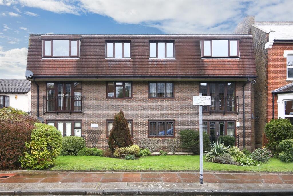 2 bed 1st Floor Flat for rent in Ruxley. From Capital Estate Agents - Sidcup