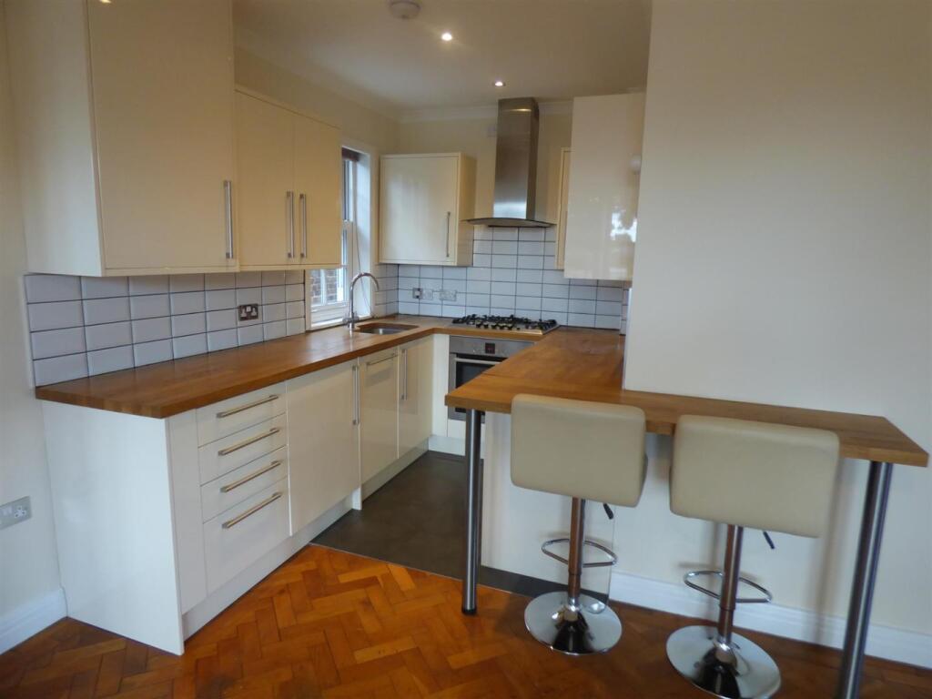 2 bed Apartment for rent in Ruxley. From Capital Estate Agents - Sidcup