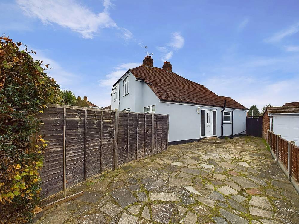 3 bed Semi Detached for rent in Sidcup. From Capital Estate Agents - Sidcup 3 bed Semi Detached for rent in Sidcup. From Capital Estate Agents - Sidcup