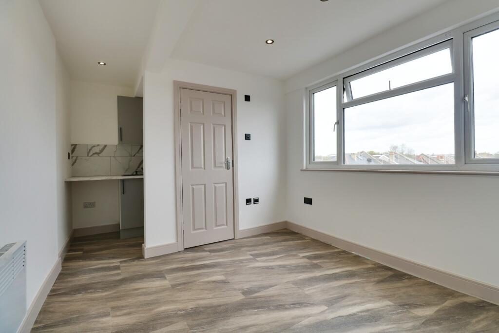 4 bed Studio for rent in Sidcup. From Capital Estate Agents - Sidcup