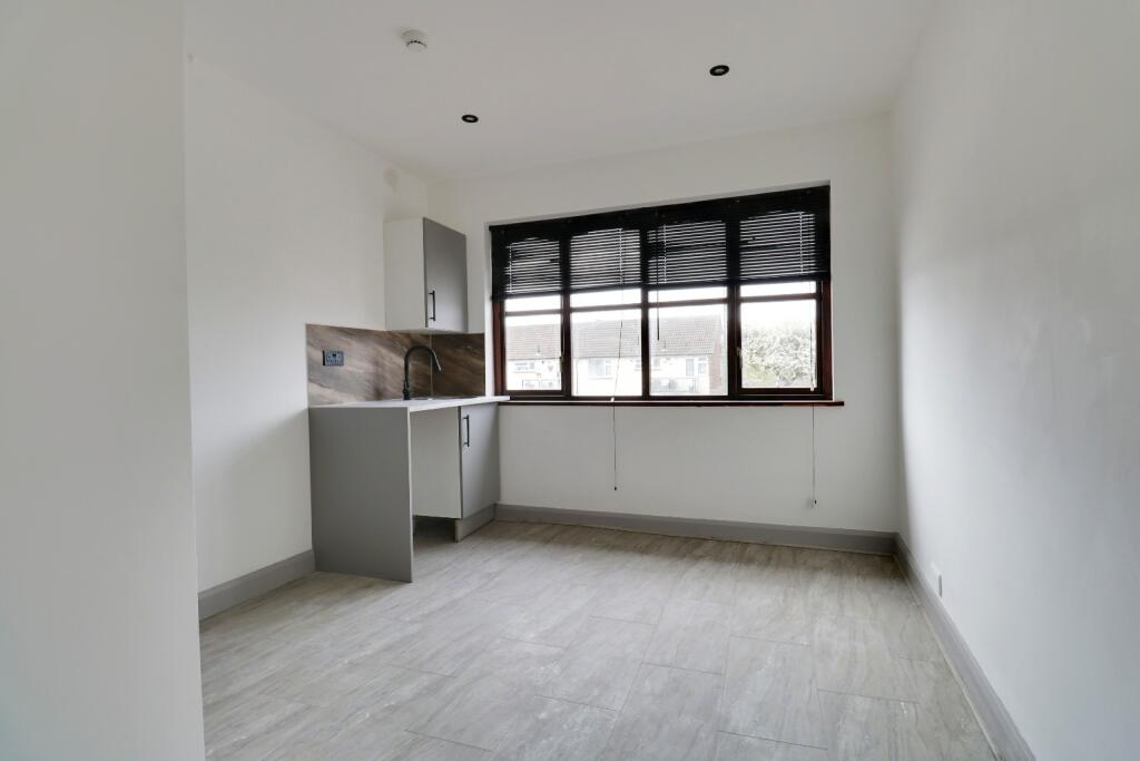 4 bed Studio for rent in Sidcup. From Capital Estate Agents - Sidcup