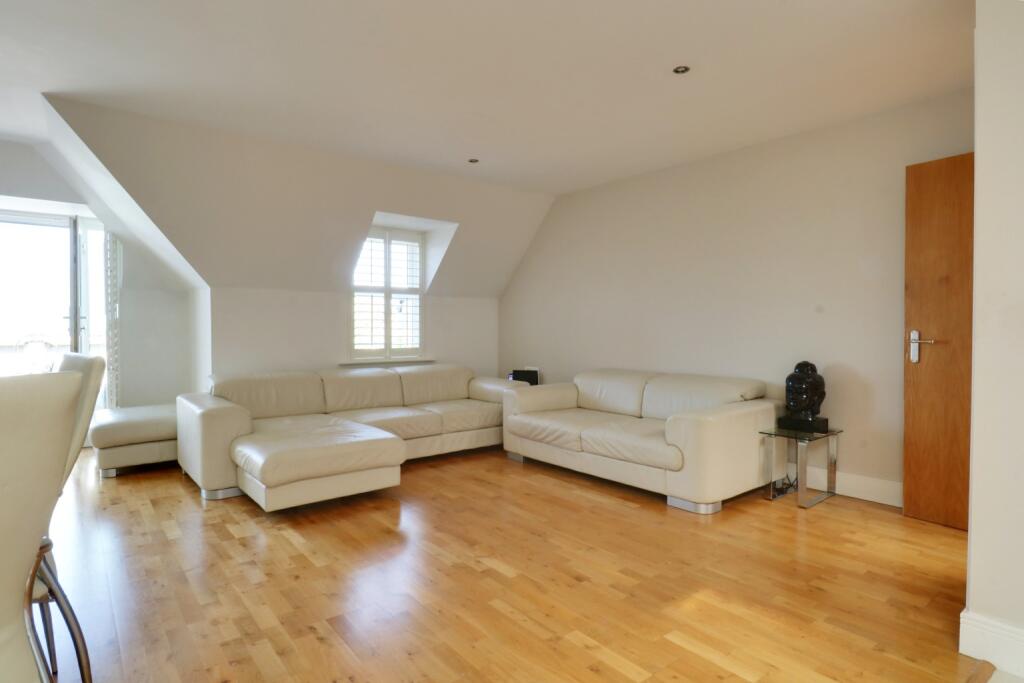 2 bed Apartment for rent in Ruxley. From Capital Estate Agents - Sidcup