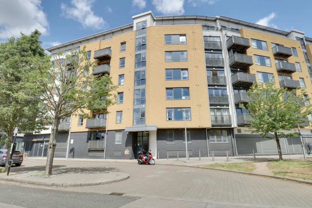 2 bed 1st Floor Flat for rent in Greenwich. From Capital Estate Agents - Sidcup