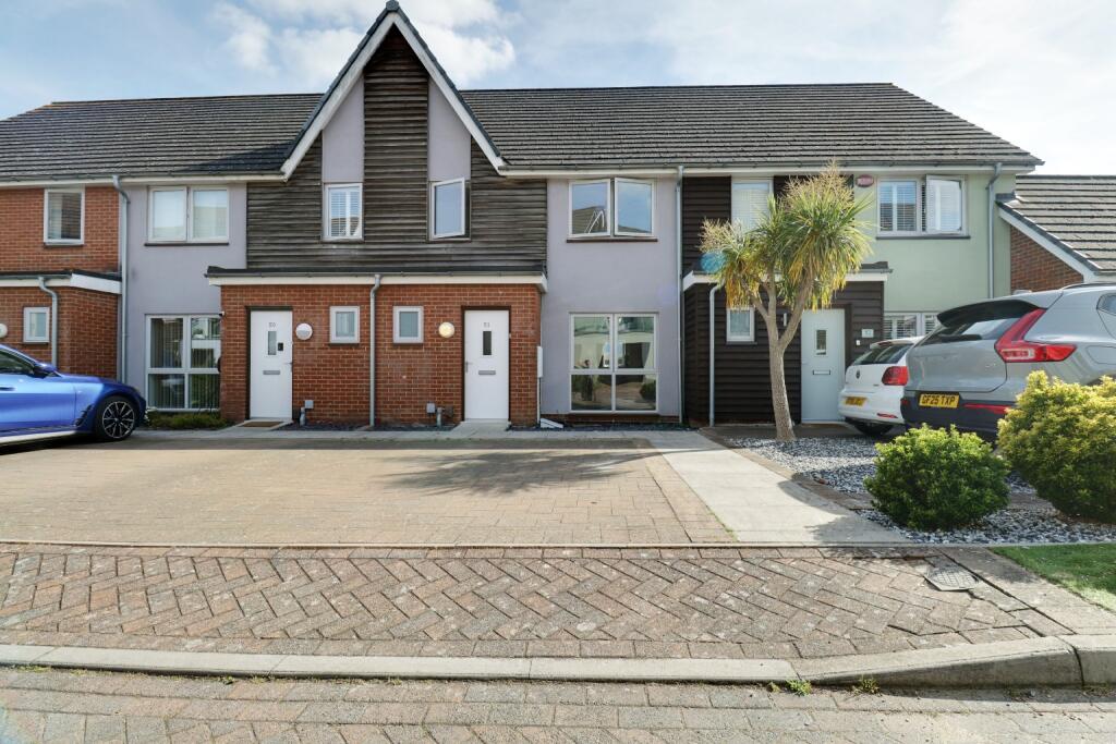 3 bed Mid Terraced House for rent in Chatham. From Capital Estate Agents - Sidcup 3 bed Mid Terraced House for rent in Chatham. From Capital Estate Agents - Sidcup