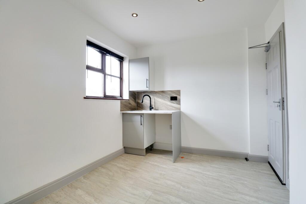 1 bed Semi Detached for rent in Sidcup. From Capital Estate Agents - Sidcup