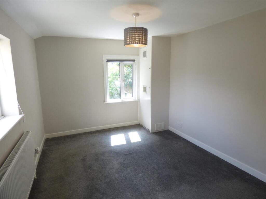 1 bed 1st Floor Flat for rent in Ruxley. From Capital Estate Agents - Sidcup