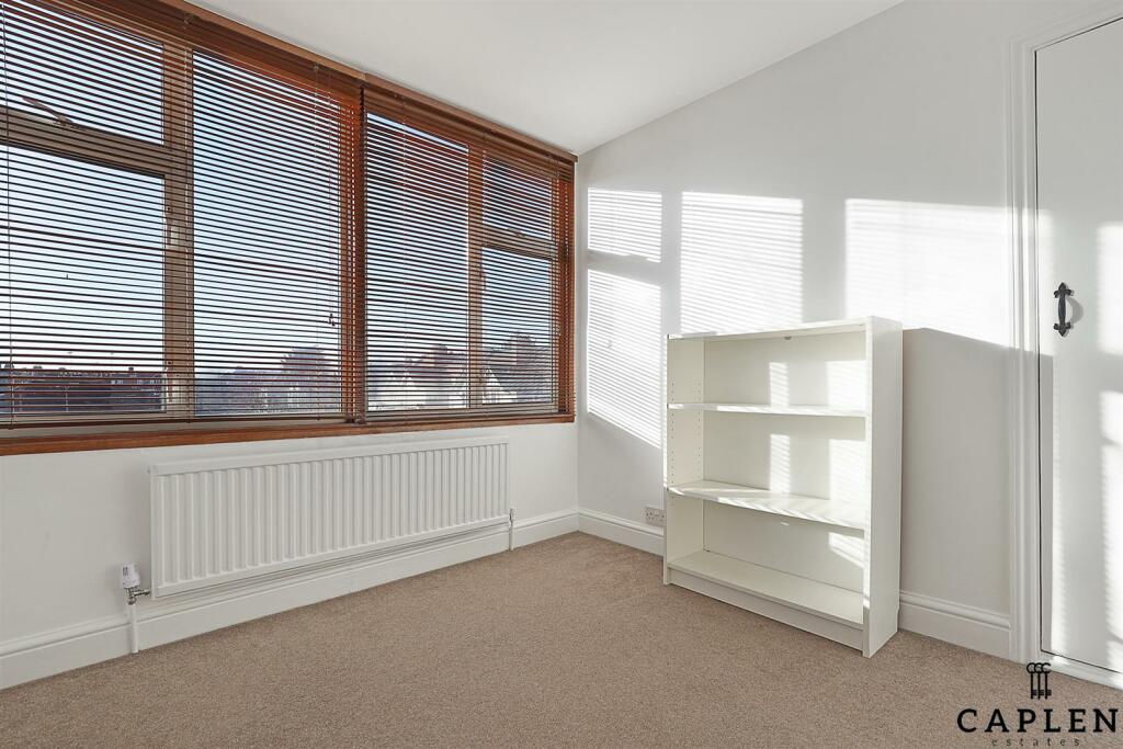 2 bed Flat for rent in London. From Caplen Estates - Loughton