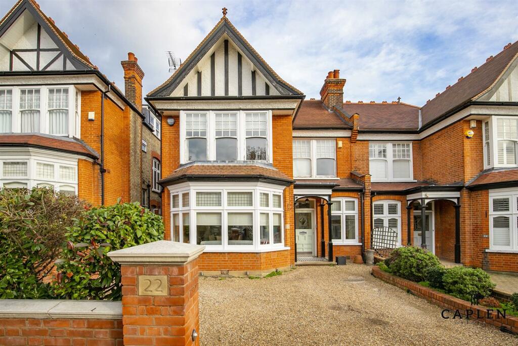 4 bed Semi-Detached House for rent in Woodford. From Caplen Estates - Loughton