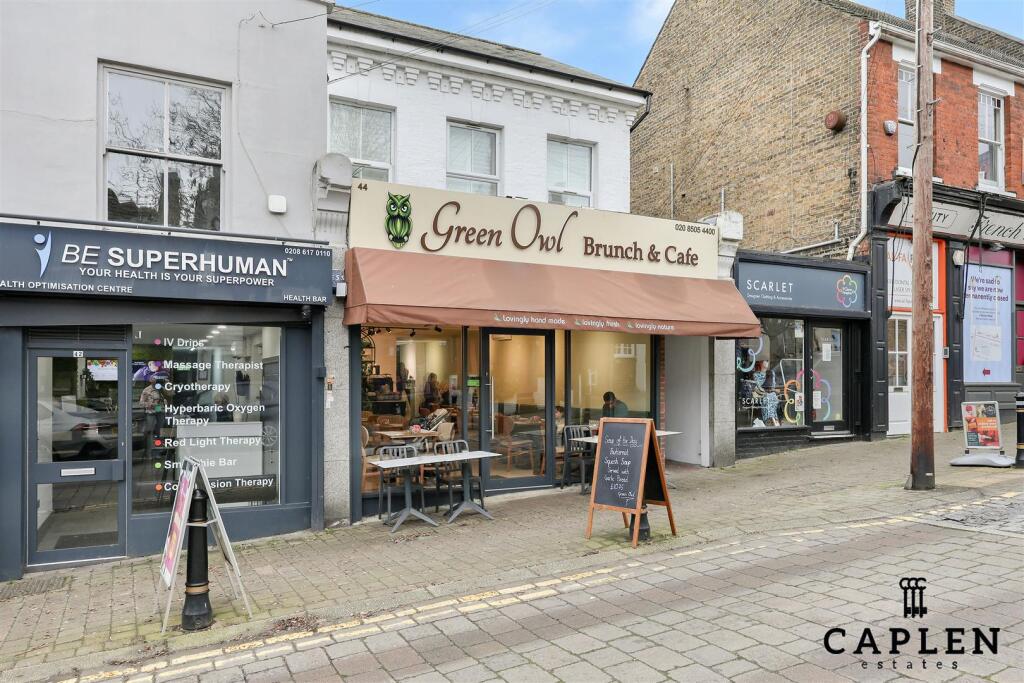 2 bed 1st Floor Flat for rent in Chigwell. From Caplen Estates - Buckhurst Hill