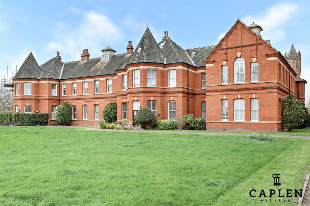 2 bed House (unspecified) for rent in Woodford. From Caplen Estates - Buckhurst Hill 2 bed House (unspecified) for rent in Woodford. From Caplen Estates - Buckhurst Hill