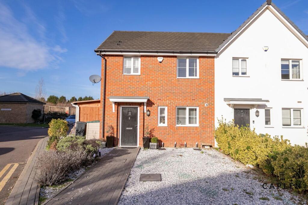 3 bed End of Terrace for rent in Chigwell. From Caplen Estates - Buckhurst Hill