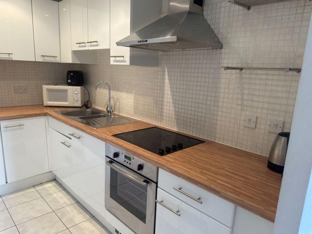 0 bed Studio for rent in Penarth. From Cardiff Estates & Lettings ltd - Cardiff 0 bed Studio for rent in Penarth. From Cardiff Estates & Lettings ltd - Cardiff