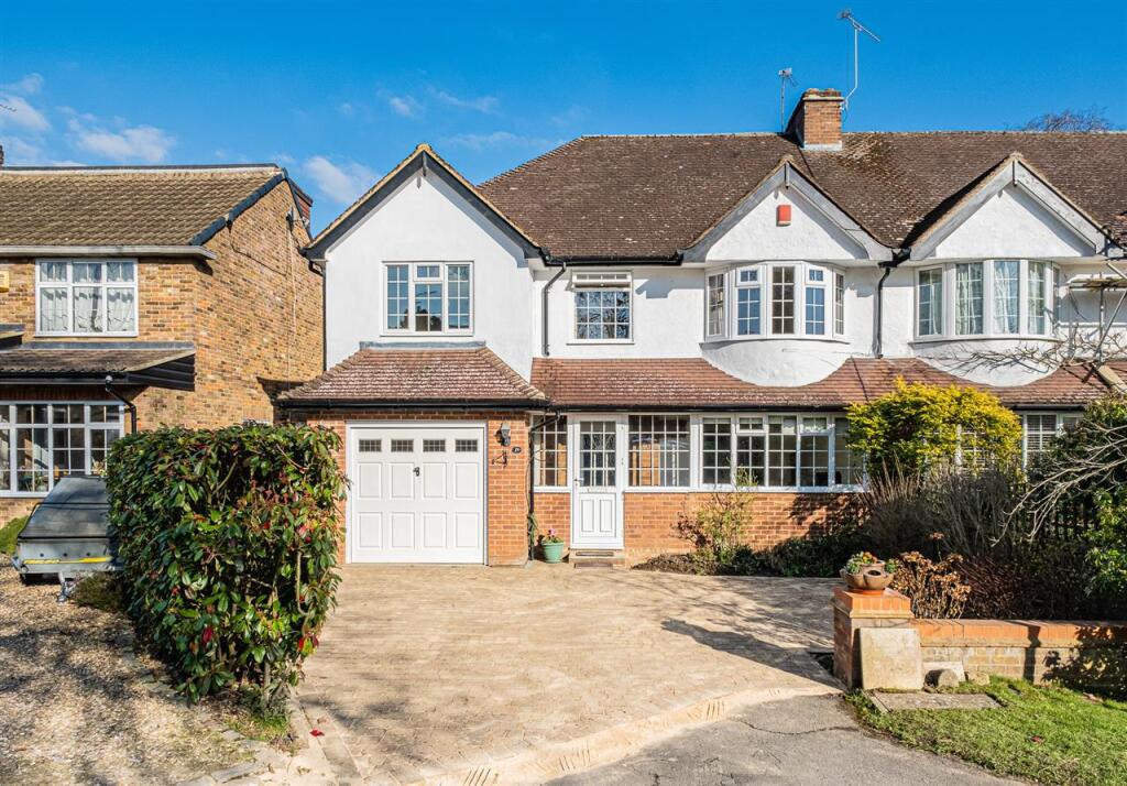 4 bed Semi Detached for rent in Gerrards Cross. From Carter Duthie - Denham