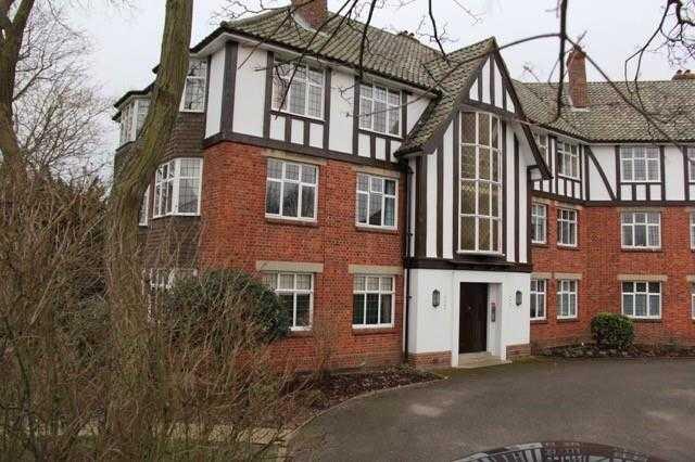 2 bed Apartment for rent in Higher Denham. From Carter Duthie - Denham 2 bed Apartment for rent in Higher Denham. From Carter Duthie - Denham