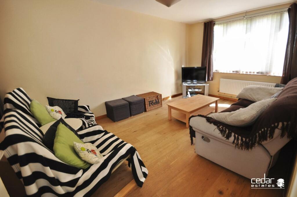 3 bed Mid Terraced House for rent in Hampstead. From Cedar Estates - West Hampstead