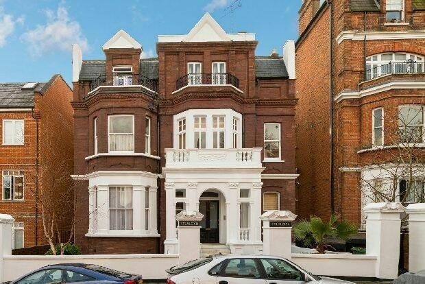4 bed 1st Floor Flat for rent in Hampstead. From Cedar Estates - West Hampstead 4 bed 1st Floor Flat for rent in Hampstead. From Cedar Estates - West Hampstead