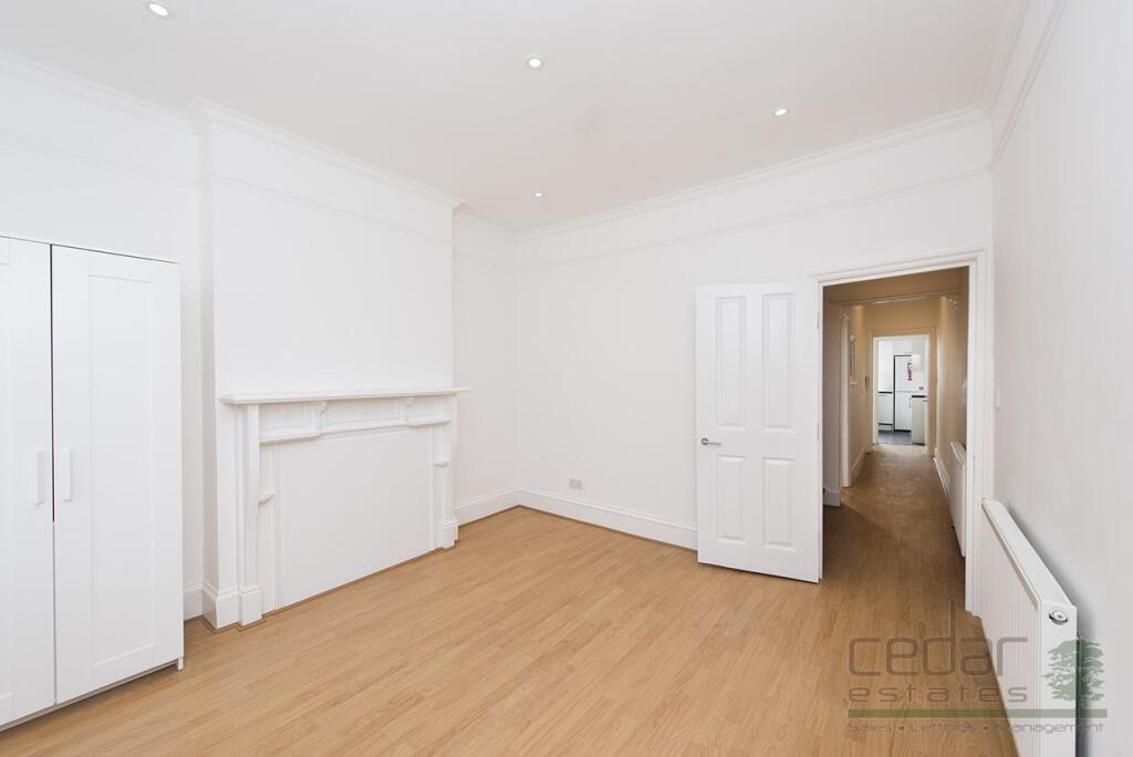 4 bed 1st Floor Flat for rent in Hampstead. From Cedar Estates - West Hampstead