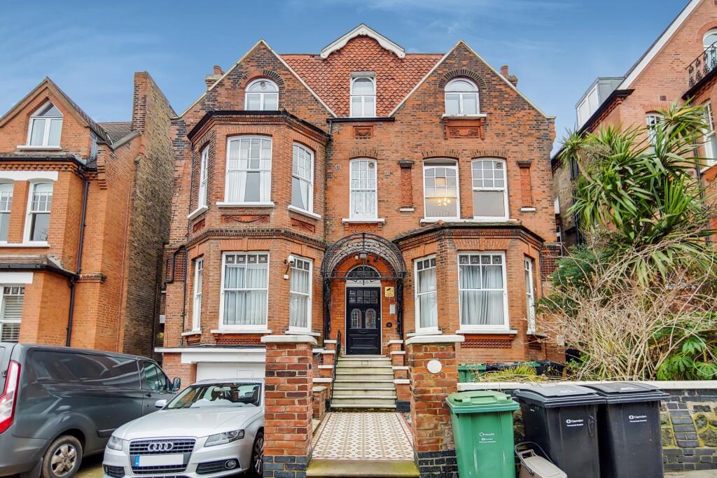 2 bed 1st Floor Flat for rent in Hampstead. From Cedar Estates - West Hampstead