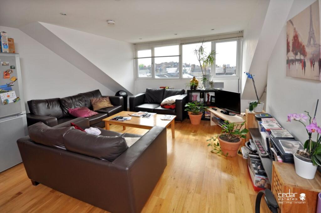 3 bed 1st Floor Flat for rent in Hampstead. From Cedar Estates - West Hampstead