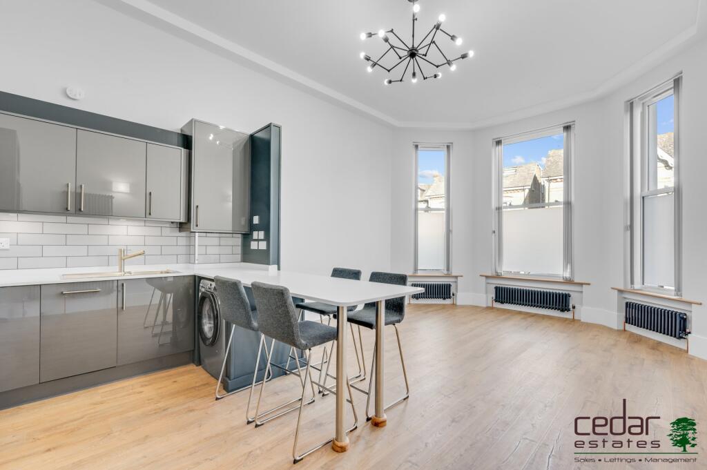 2 bed 1st Floor Flat for rent in Hampstead. From Cedar Estates - West Hampstead