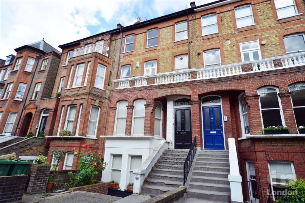 3 bed 1st Floor Flat for rent in Hampstead. From Cedar Estates - West Hampstead