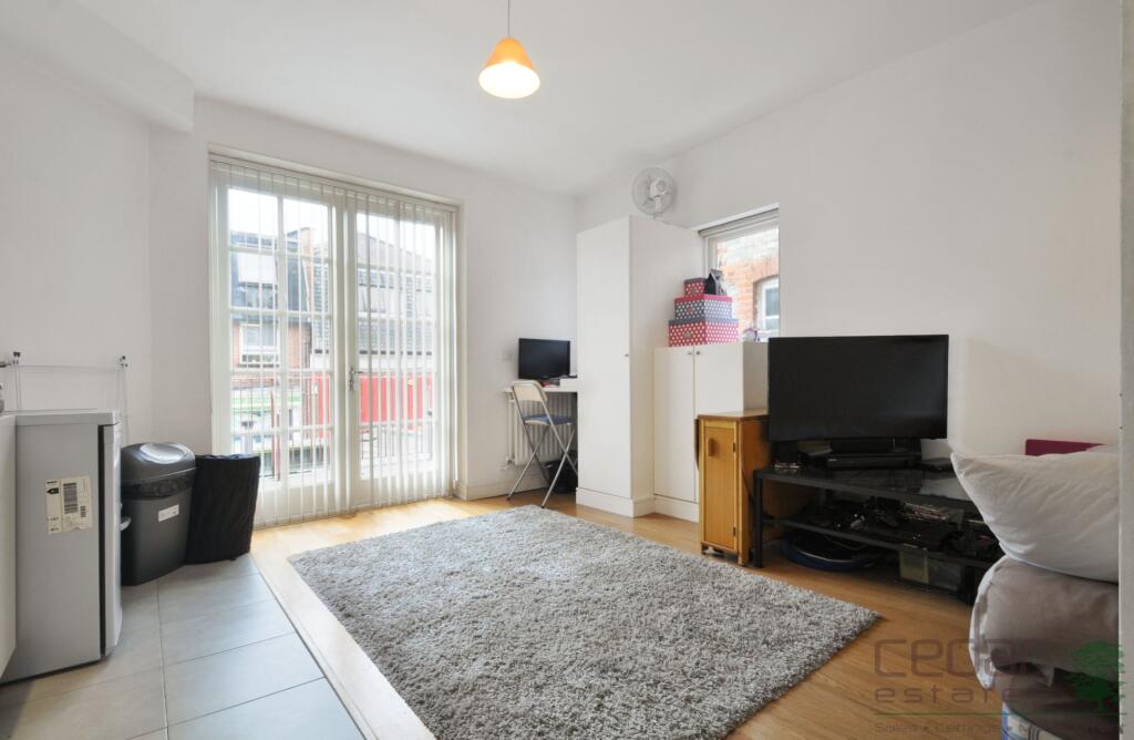 4 bed 1st Floor Flat for rent in Hampstead. From Cedar Estates - West Hampstead