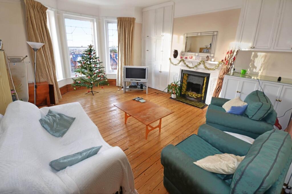 3 bed Apartment for rent in Hampstead. From Cedar Estates - West Hampstead