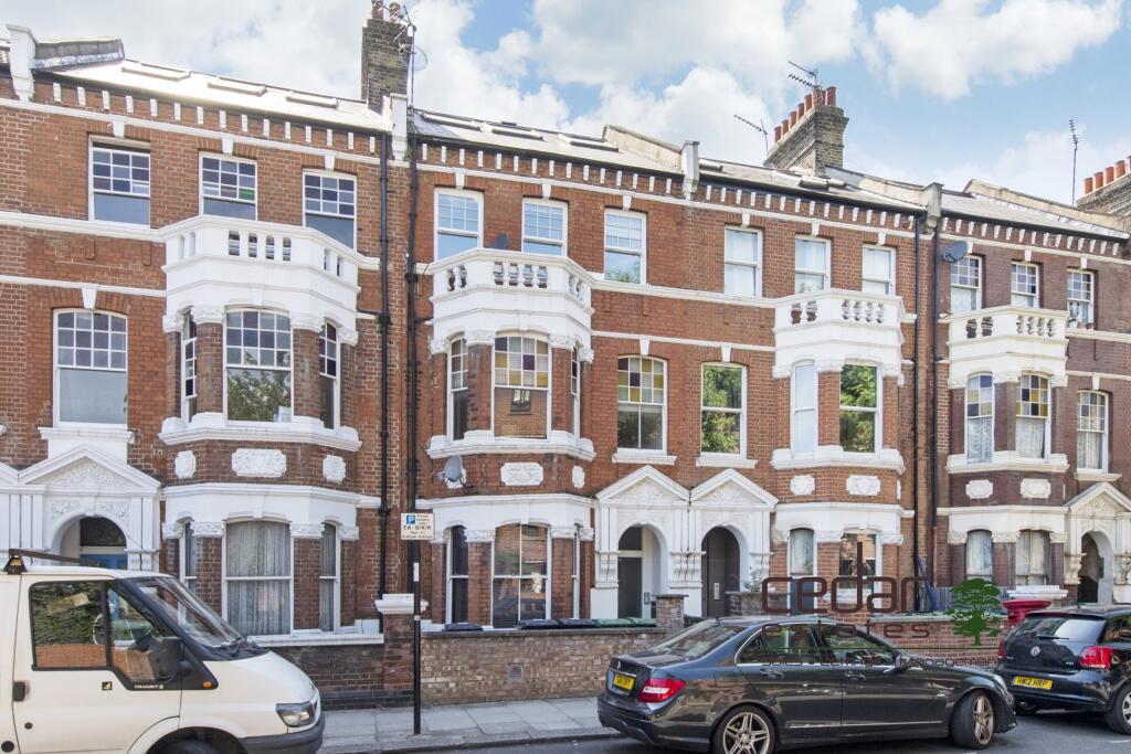 3 bed 1st Floor Flat for rent in Hampstead. From Cedar Estates - West Hampstead
