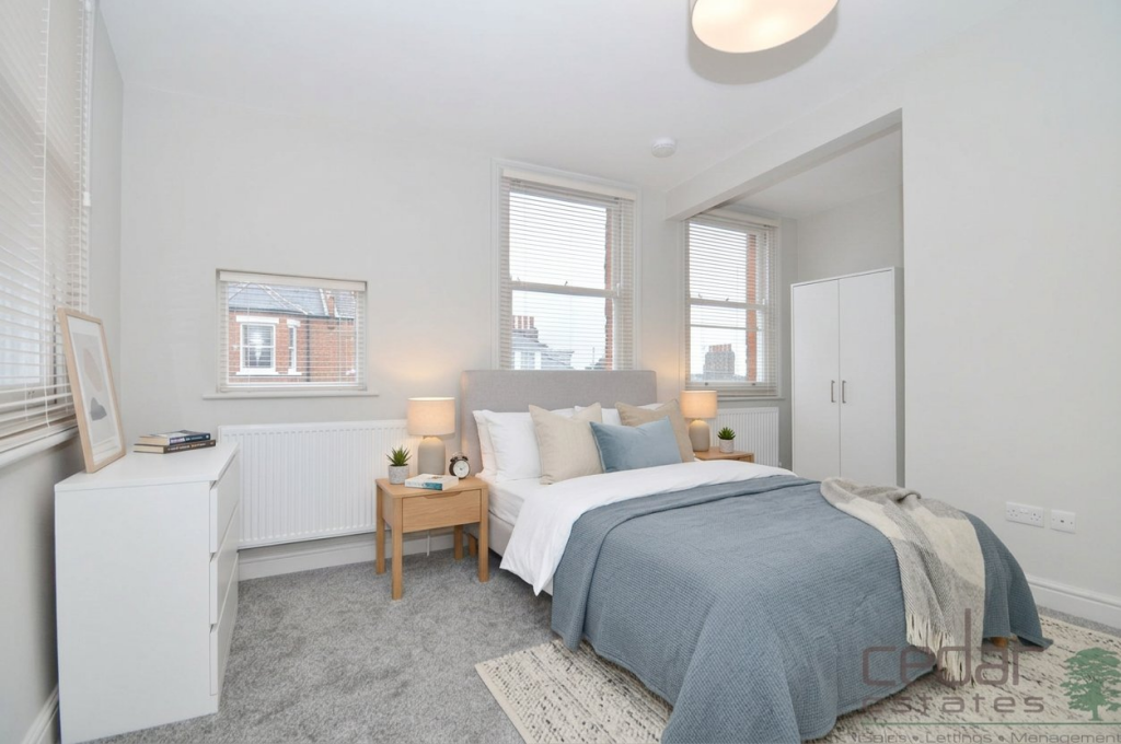 5 bed 1st Floor Flat for rent in Hampstead. From Cedar Estates - West Hampstead